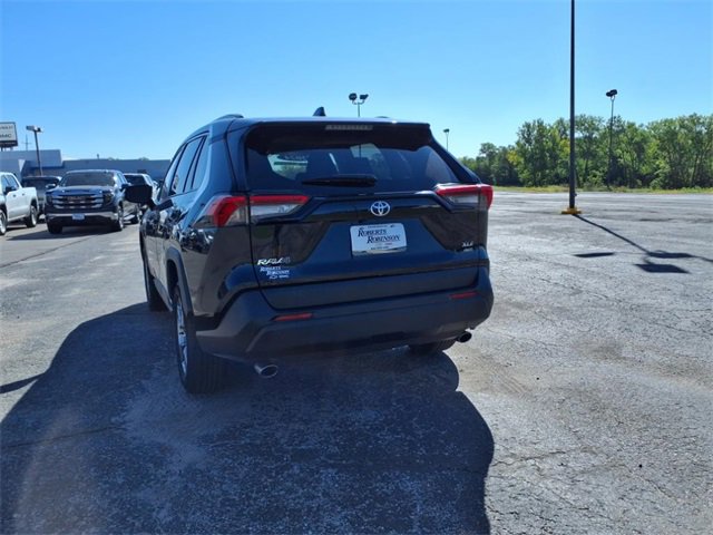 Used 2024 Toyota RAV4 XLE image 12