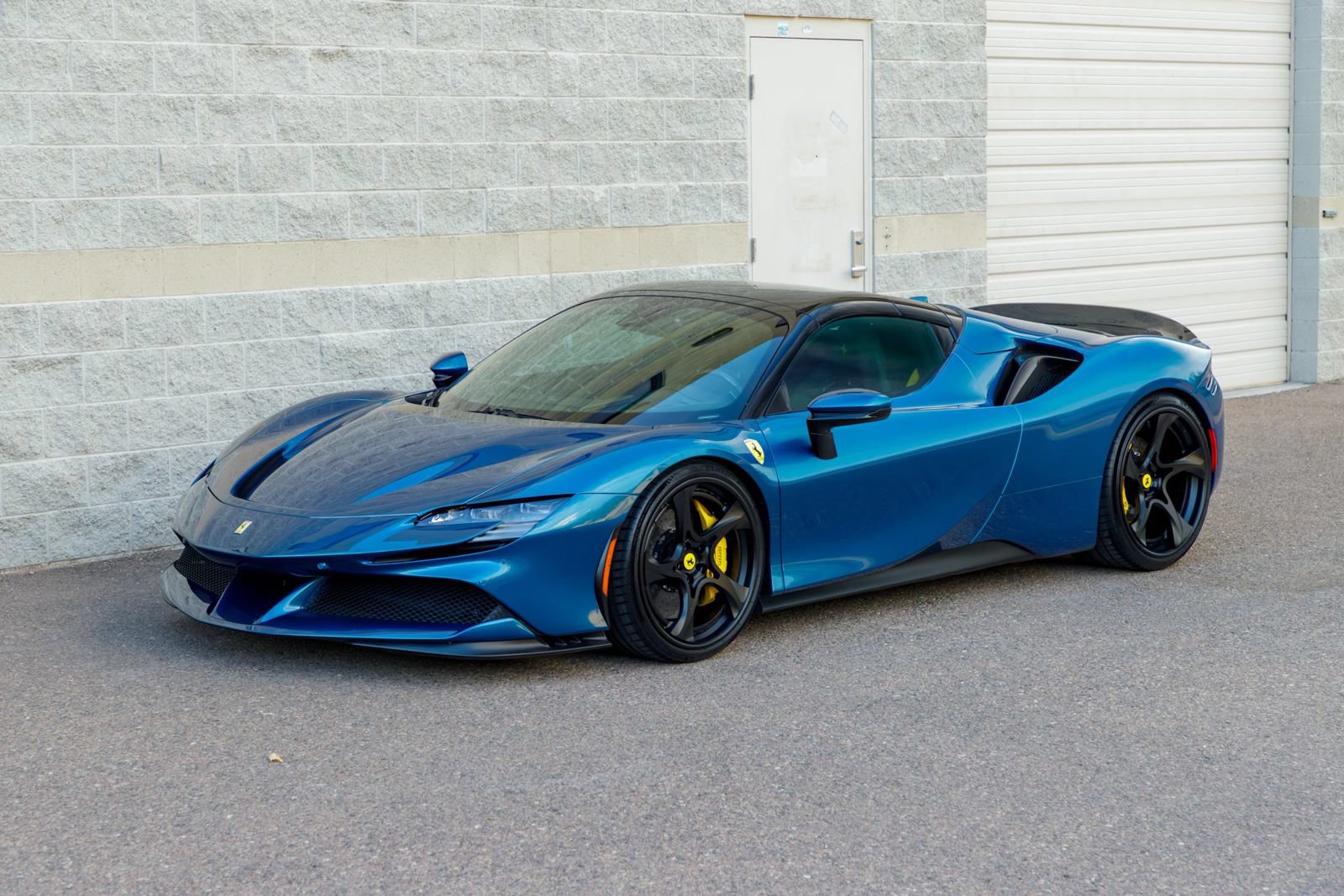Used 2023 Ferrari SF90 Spider AWD/4WD image 89