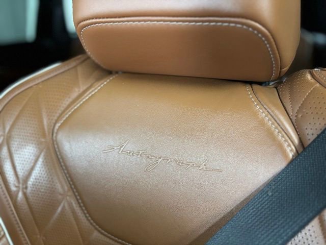 Used 2024 INFINITI QX60 Autograph image 3