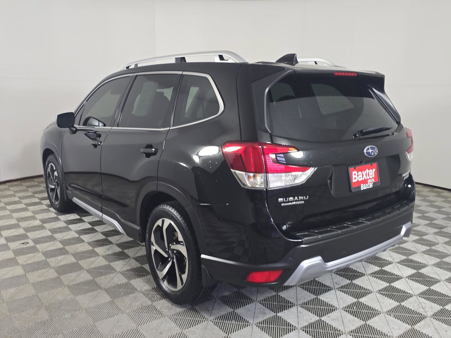Used 2022 Subaru Forester Touring AWD/4WD image 13