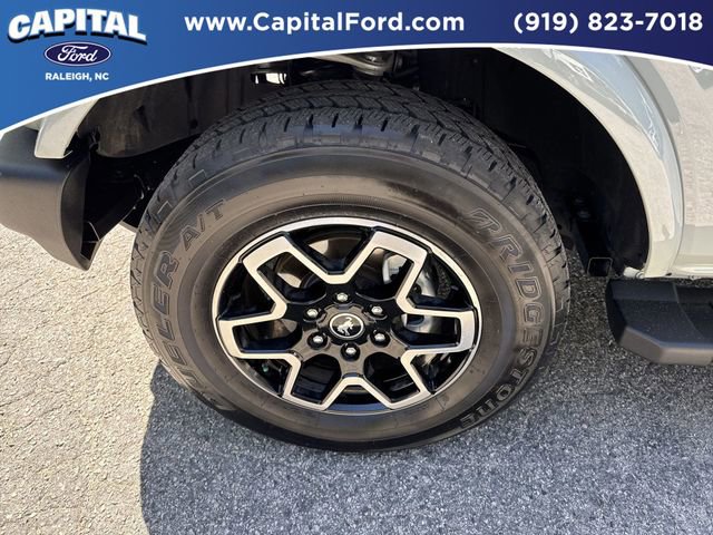 Used 2023 Ford Bronco Outer Banks AWD/4WD image 13