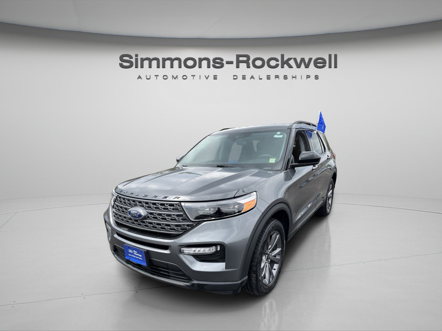 Used 2023 Ford Explorer XLT w/ Equipment Group 202A AWD/4WD image 1