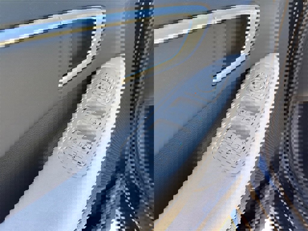 Used 2025 Hyundai Sonata SEL image 17