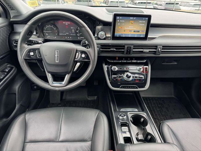 Used 2022 Lincoln Corsair AWD w/ Premium Package image 16