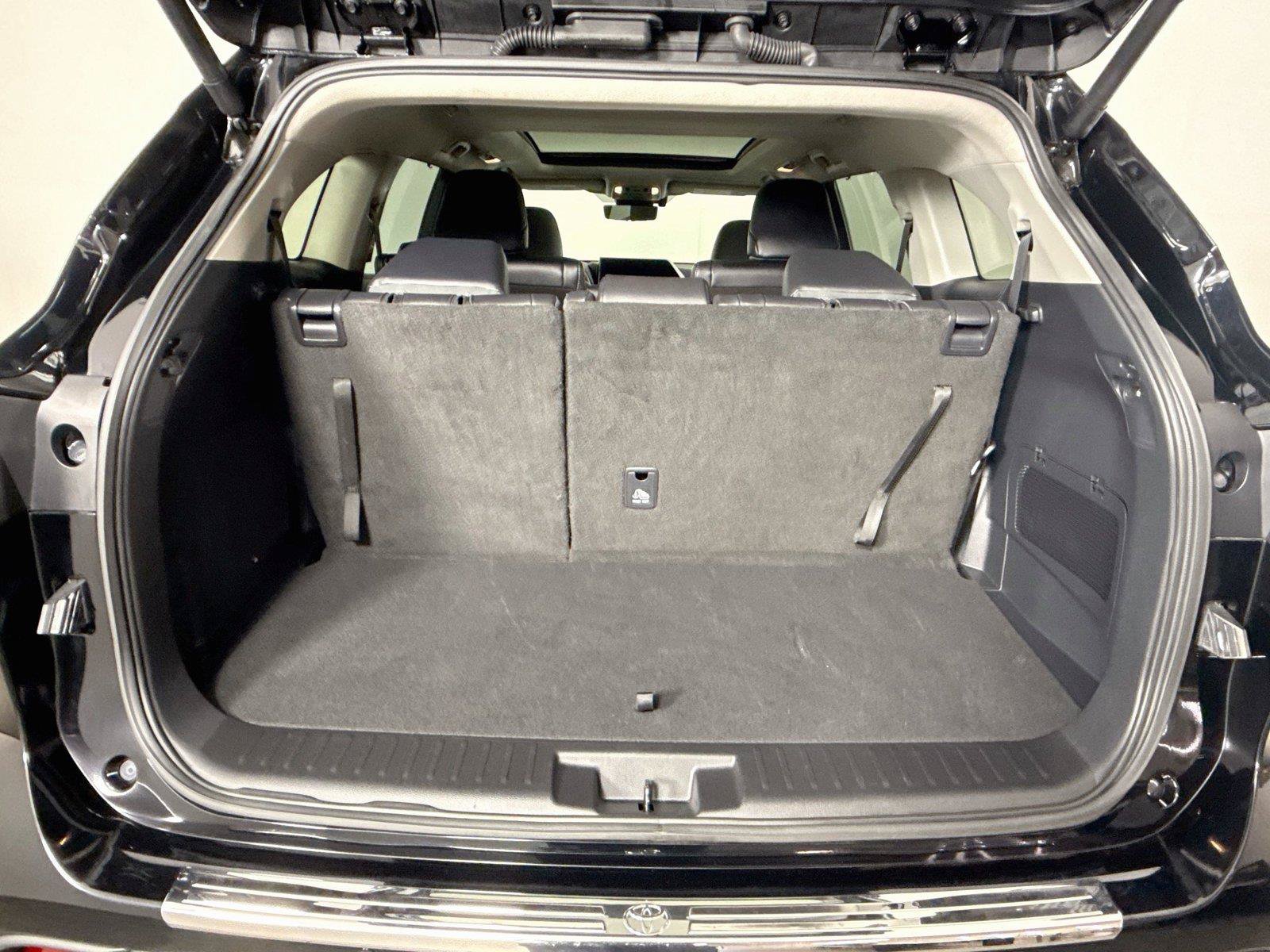 Certified 2025 Toyota Highlander Platinum AWD/4WD image 58