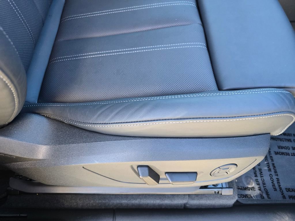 Used 2025 Audi Q6 e-tron Premium Plus w/ Premium Plus image 30