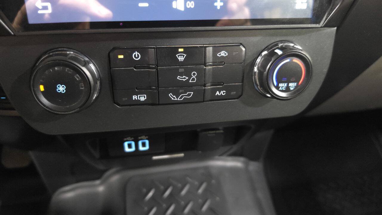 Used 2017 Ford F150 XLT w/ Equipment Group 301A Mid AWD/4WD image 35