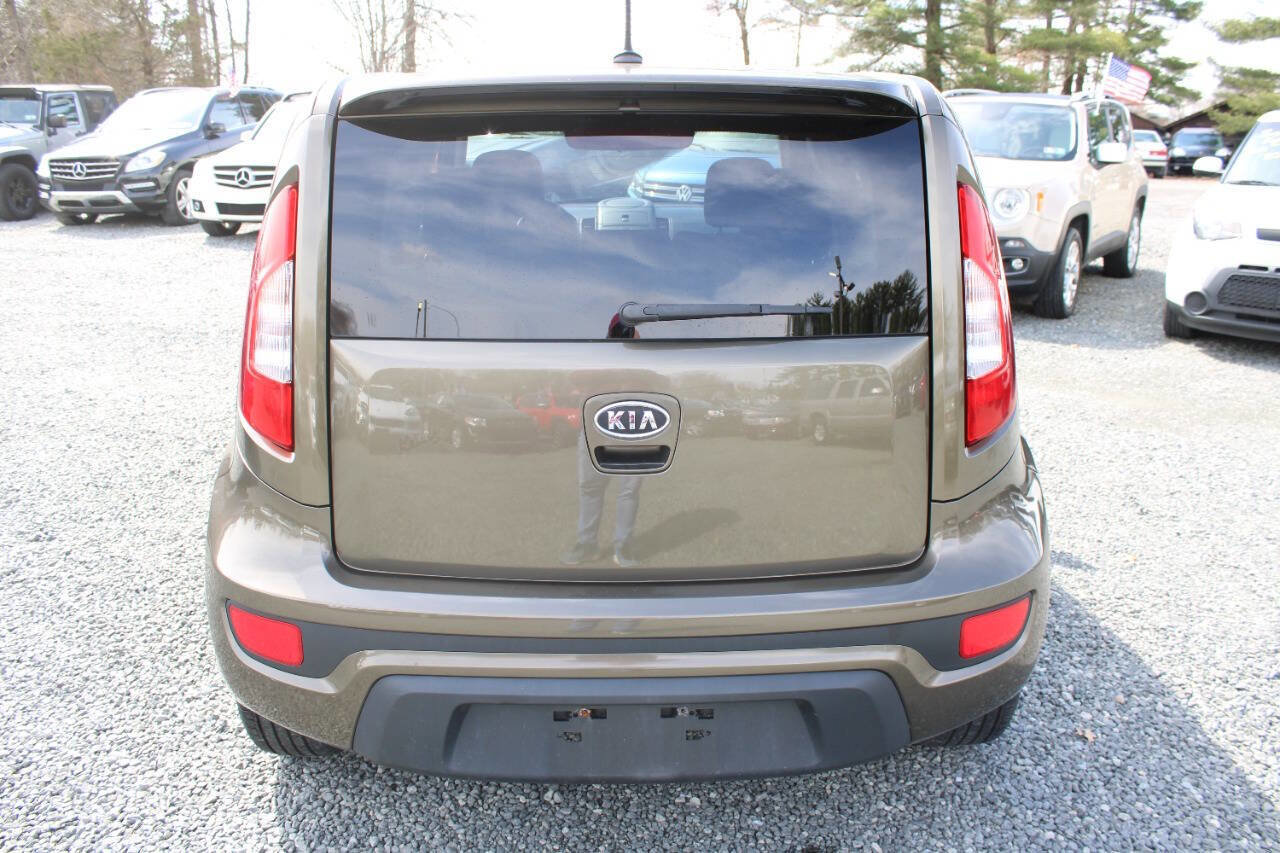 Used 2012 Kia Soul + image 8