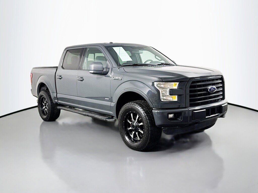 Used 2016 Ford F150 XLT w/ Equipment Group 302A Luxury image 7