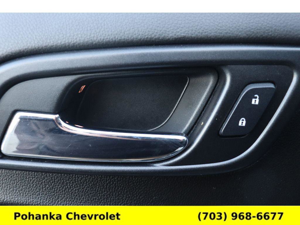 Used 2019 GMC Yukon SLE w/ HD Trailering Package image 18