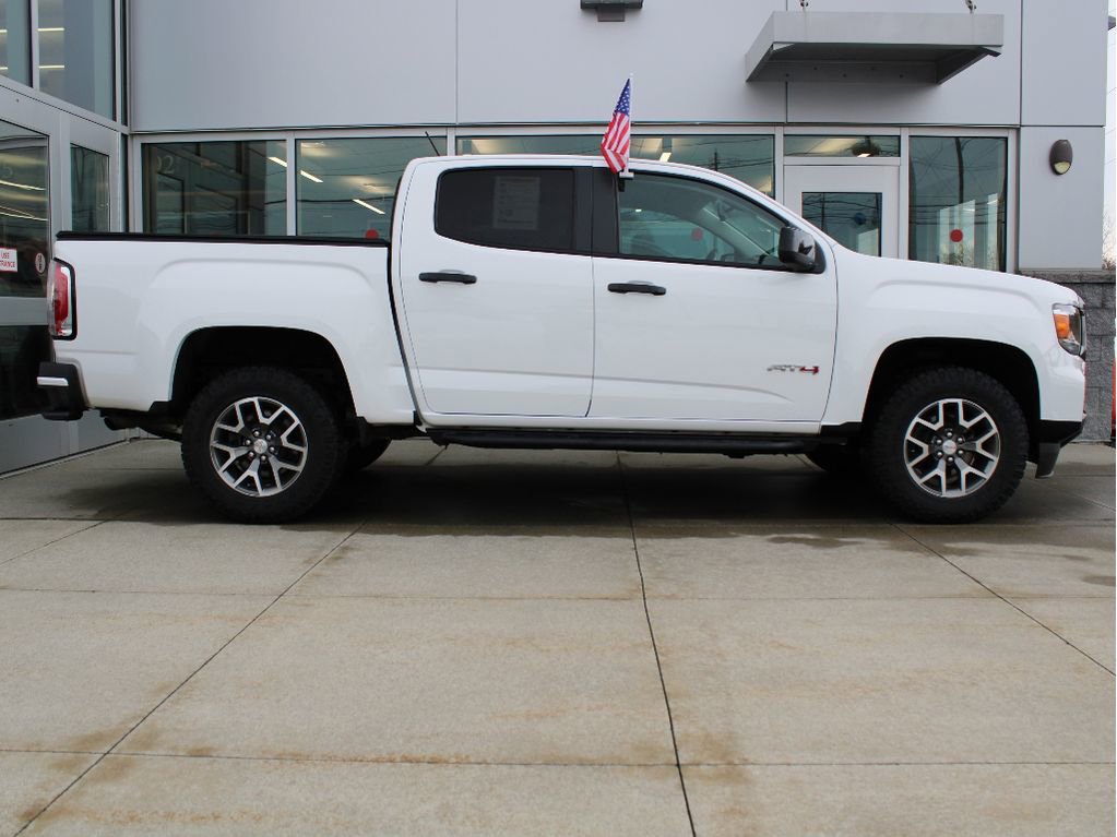 Used 2022 GMC Canyon AT4 w/ Trailering Package image 4