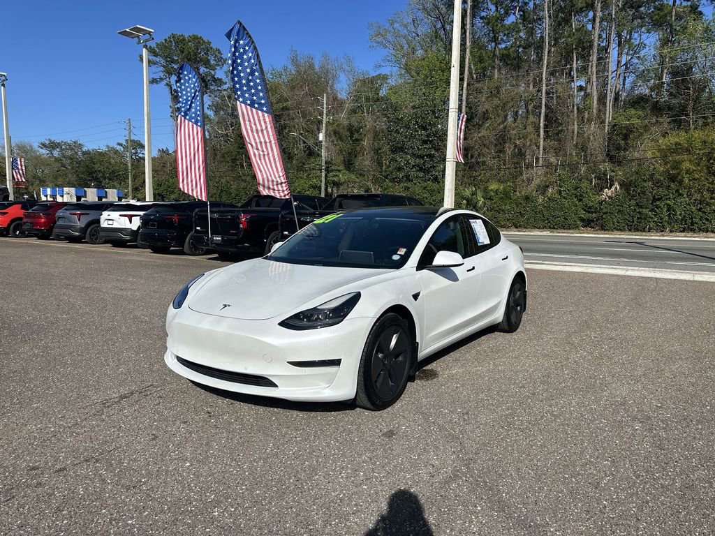 Used 2021 Tesla Model 3 Standard Range Plus image 12