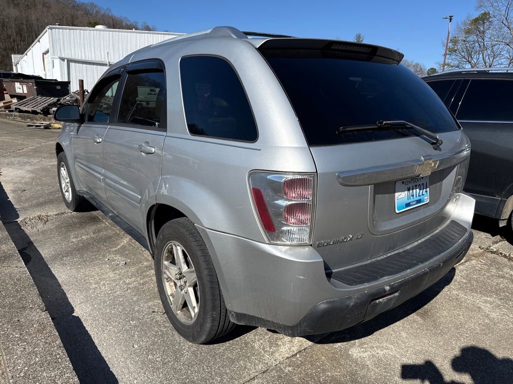 Used 2005 Chevrolet Equinox LT w/ Preferred Equipment Group AWD/4WD image 6