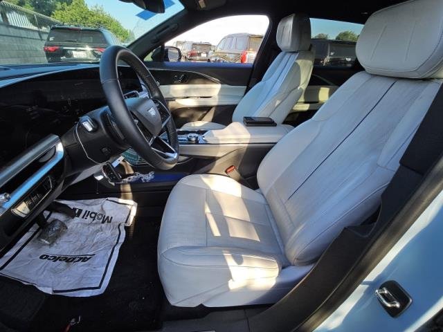 Used 2024 Cadillac Lyriq Luxury RWD image 6