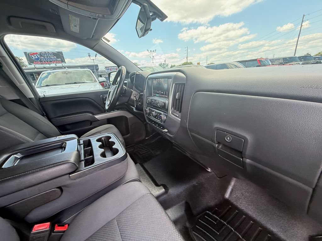Used 2017 Chevrolet Silverado 1500 LT w/ All Star Edition AWD/4WD image 25