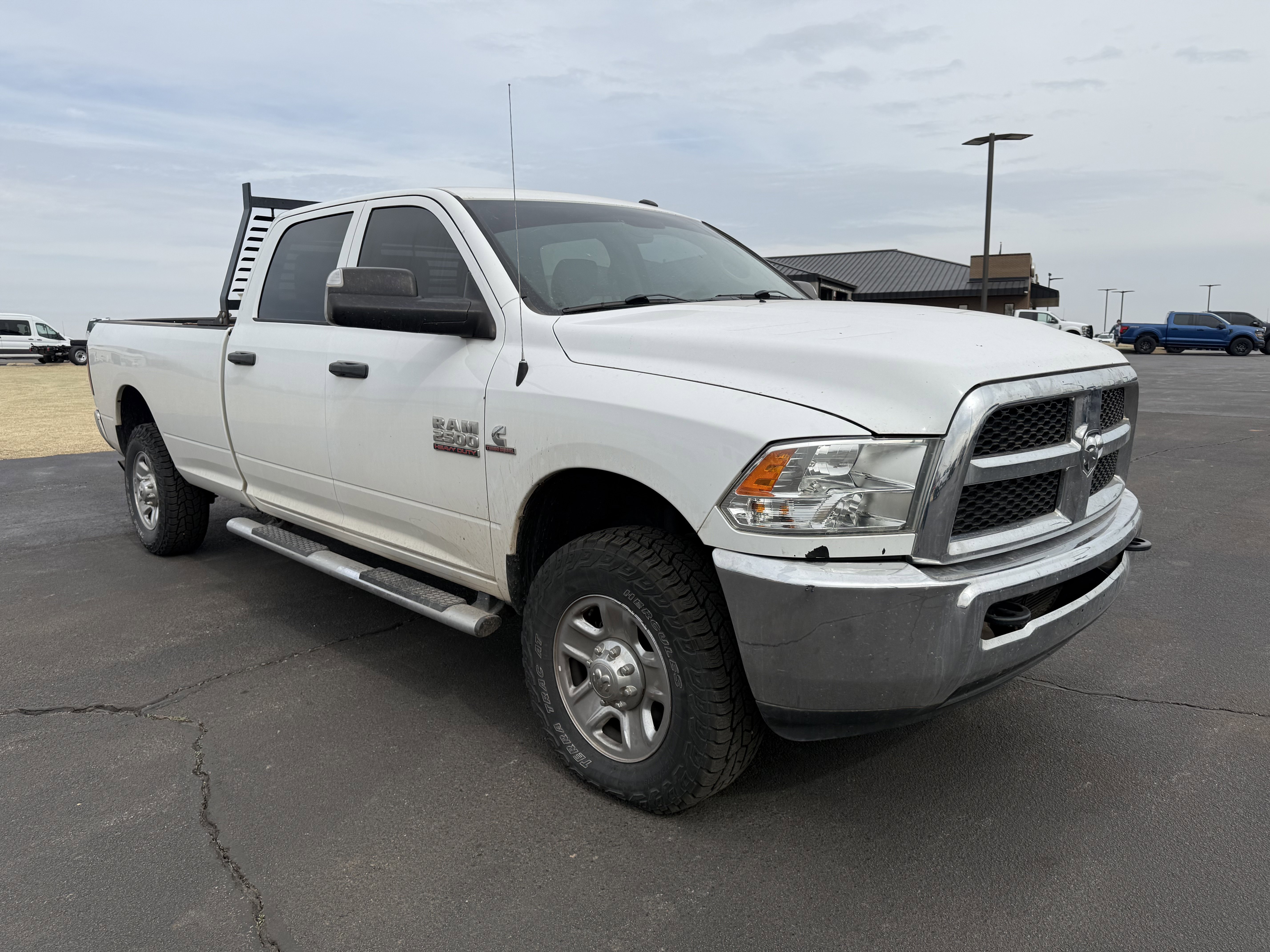 Used 2018 RAM 2500 Tradesman w/ Chrome Appearance Group AWD/4WD image 2