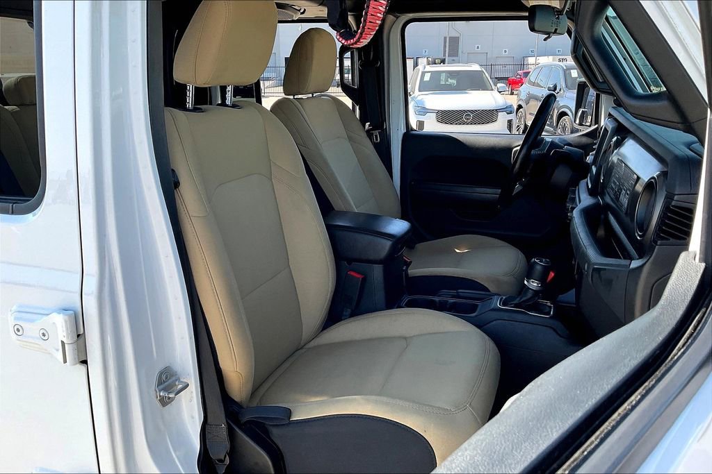 Used 2020 Jeep Gladiator Sport w/ Quick Order Package 24S image 10