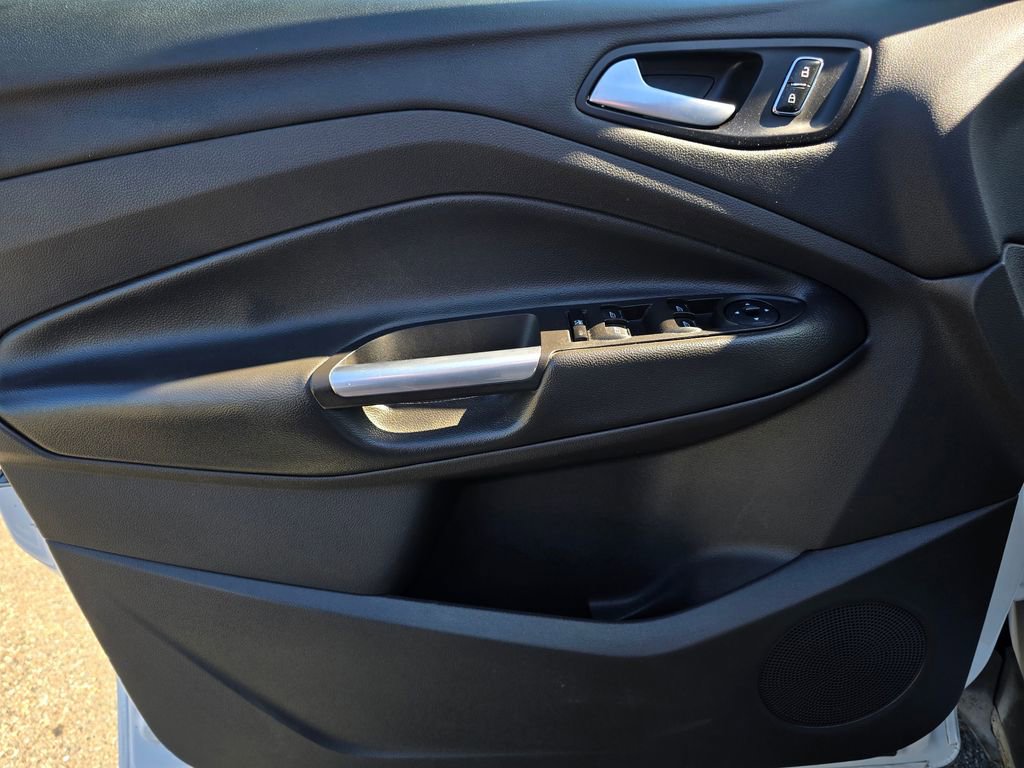 Used 2015 Ford Escape SE FWD image 15