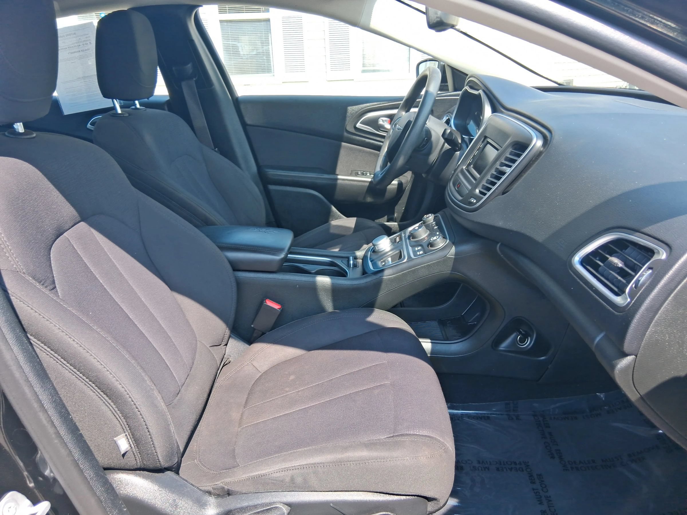 Used 2015 Chrysler 200 Limited FWD image 19