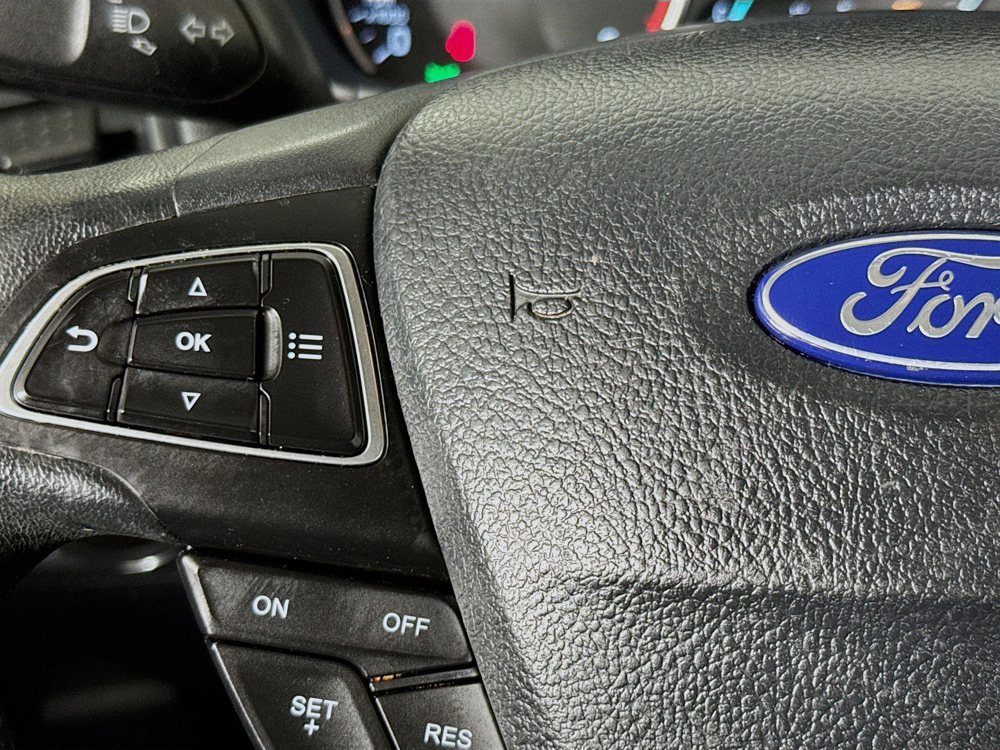 Used 2018 Ford EcoSport SE w/ SE Convenience Package image 13