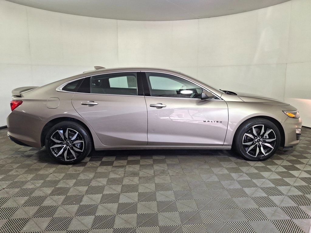 Used 2022 Chevrolet Malibu RS image 6