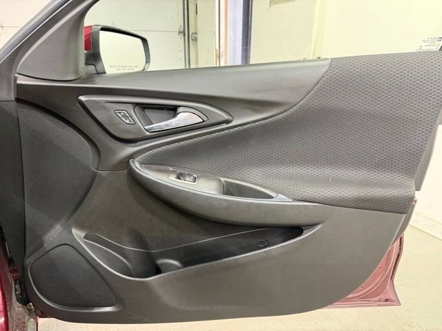Certified 2018 Chevrolet Malibu LT FWD image 24