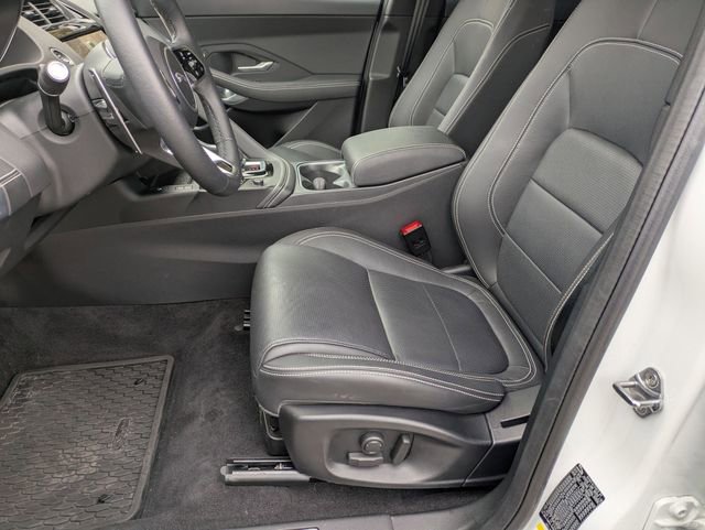 Used 2024 Jaguar E-PACE R-Dynamic SE image 12