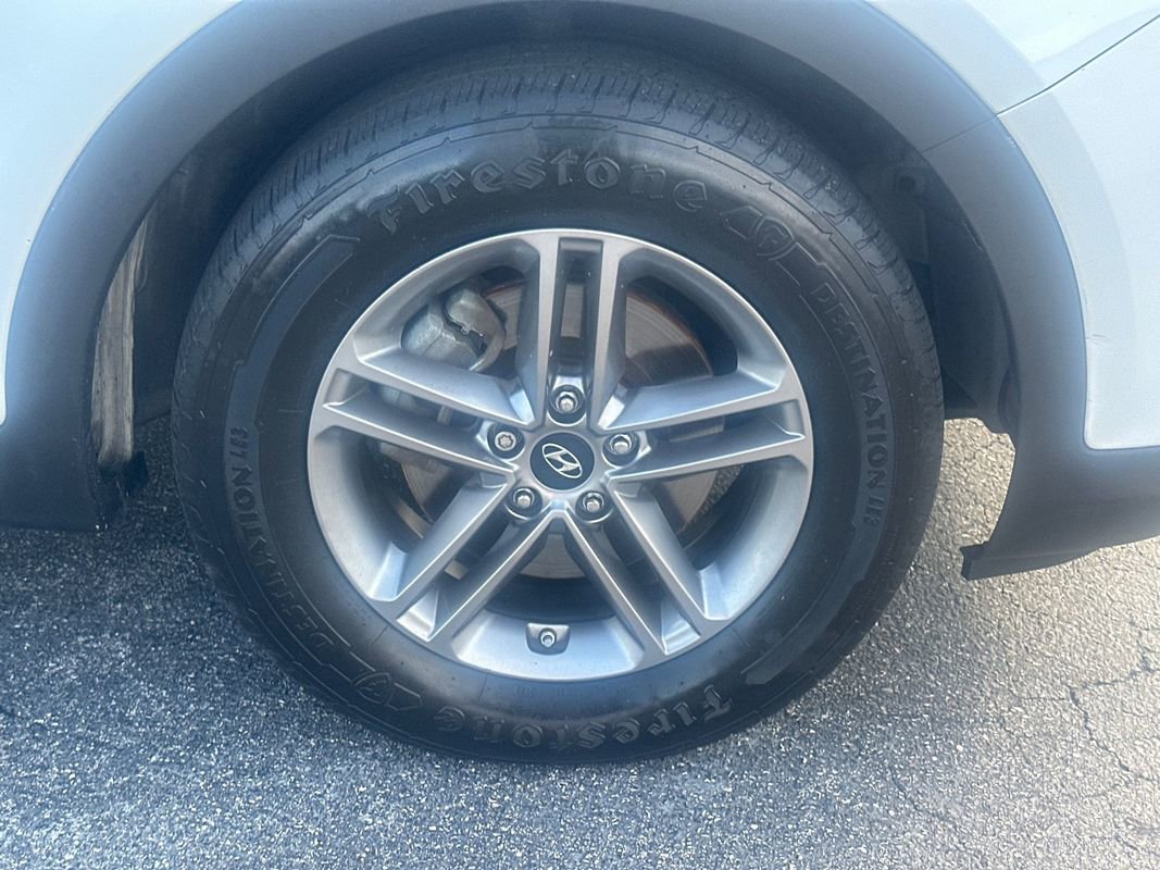 Used 2017 Hyundai Santa Fe Sport w/ 2.4L Tech Package 04 image 12