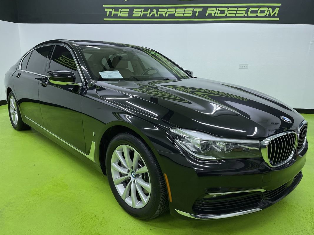 Used 2018 BMW 740e xDrive image 2