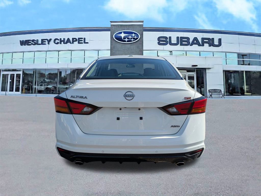 Used 2025 Nissan Altima 2.5 SR w/ SR Premium Package image 6