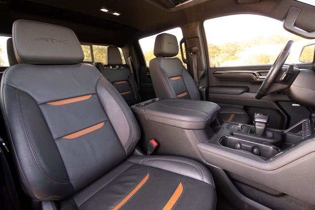 Used 2024 GMC Sierra 1500 AT4 w/ Technology Package image 30