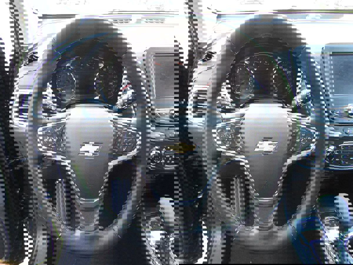 Used 2023 Chevrolet Equinox LT image 7