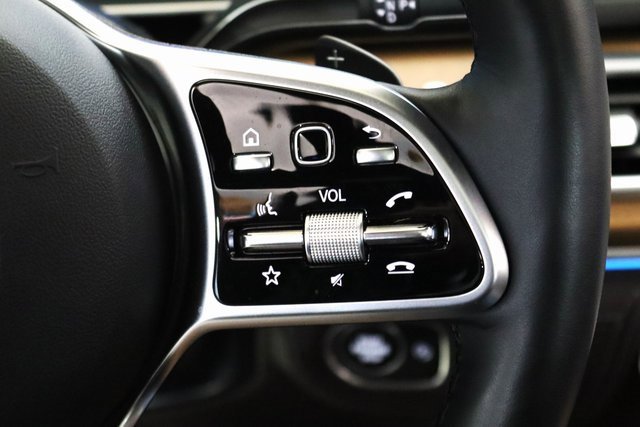 Used 2022 Mercedes-Benz GLS 580 4MATIC image 6