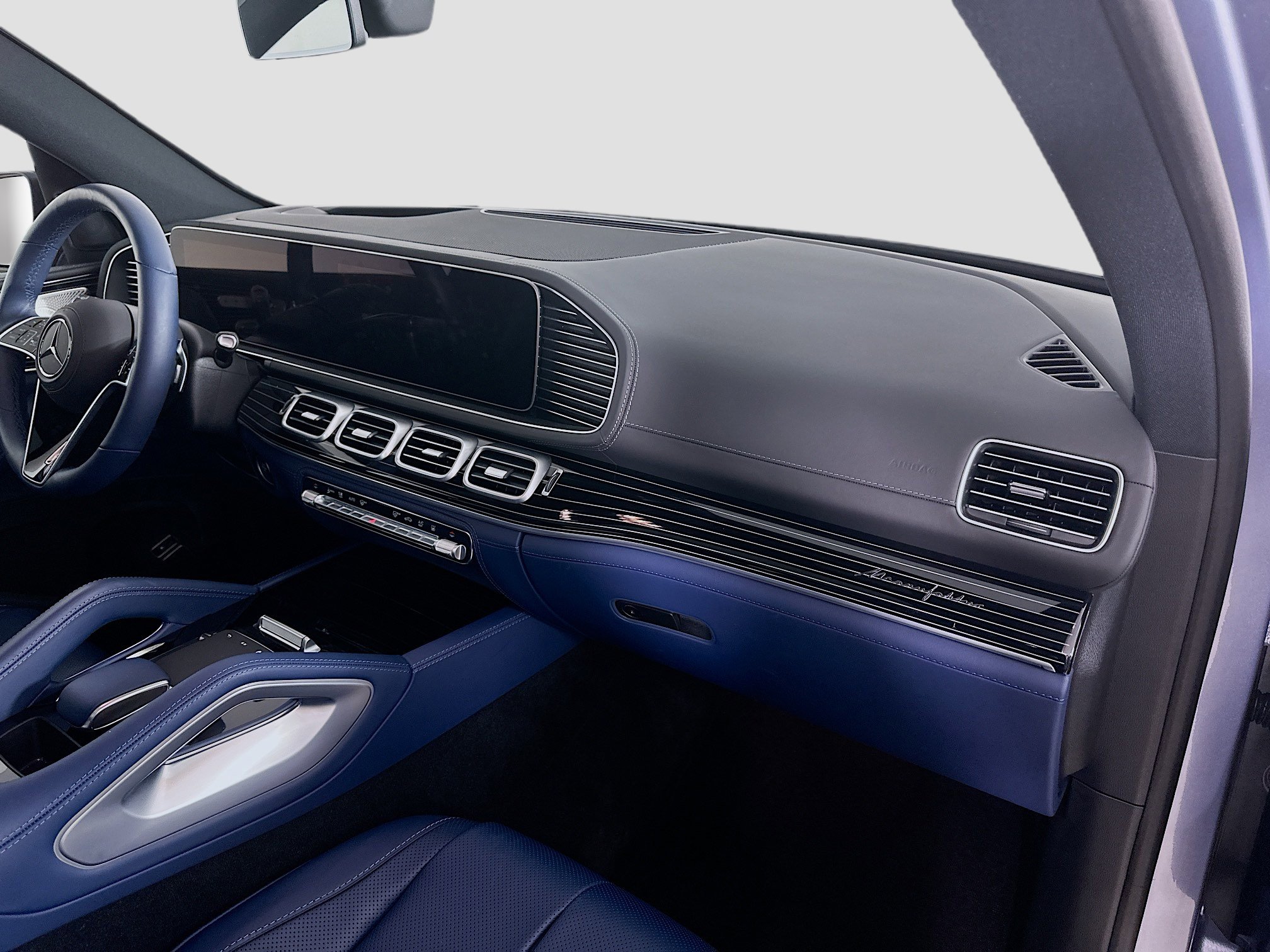 Certified 2025 Mercedes-Benz GLE 450e 4MATIC image 37