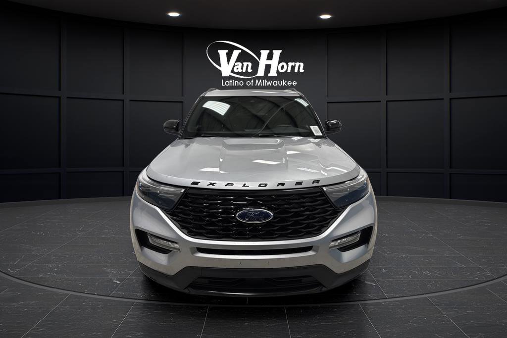 Used 2023 Ford Explorer ST-Line AWD/4WD image 12