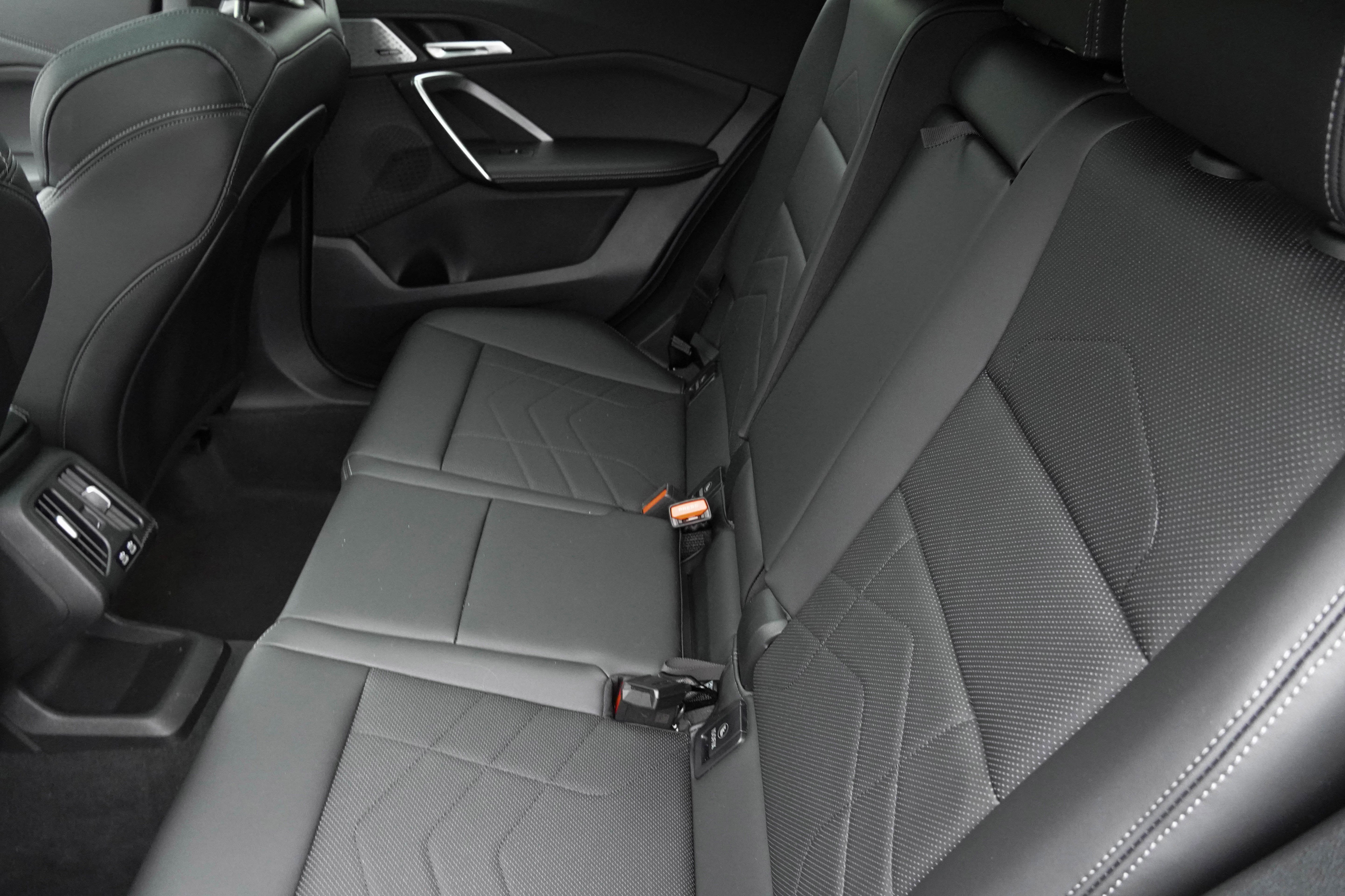 Certified 2025 BMW X2 M35i image 37