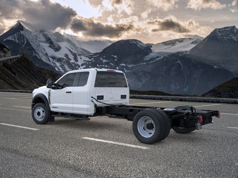 New 2026 Ford F550 4x4 Supercab Super Duty image 5