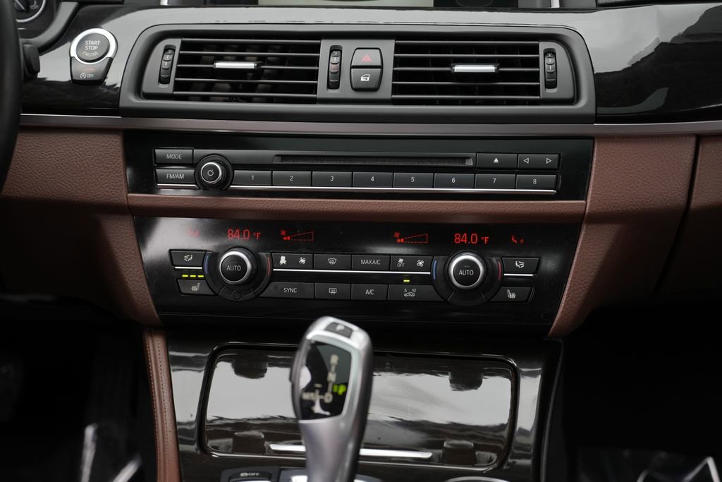 Used 2015 BMW 535i xDrive Sedan AWD/4WD image 39