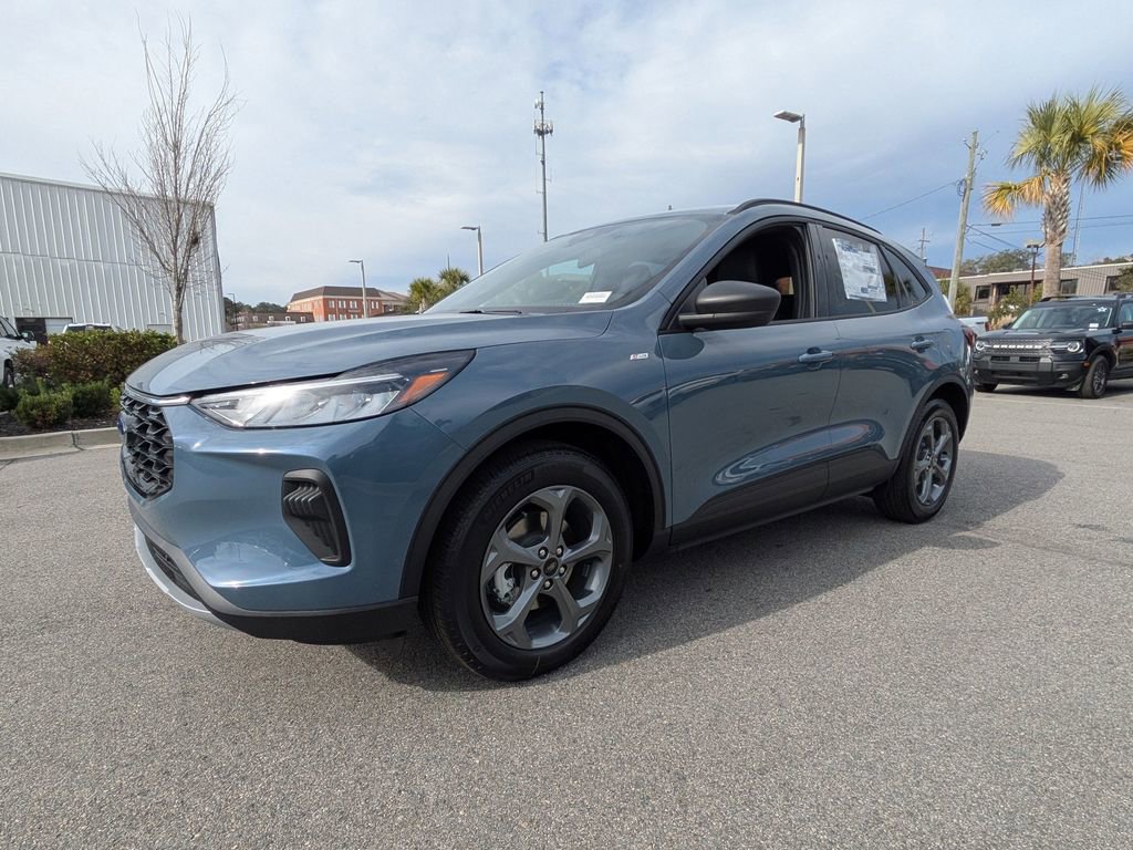 New 2026 Ford Escape ST-Line w/ Tech Pack #1 FWD image 9