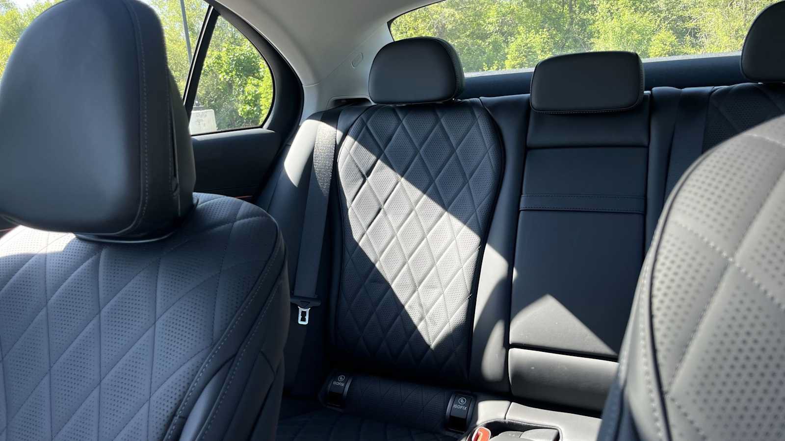New 2026 Mercedes-Benz E 350 4MATIC Sedan image 32
