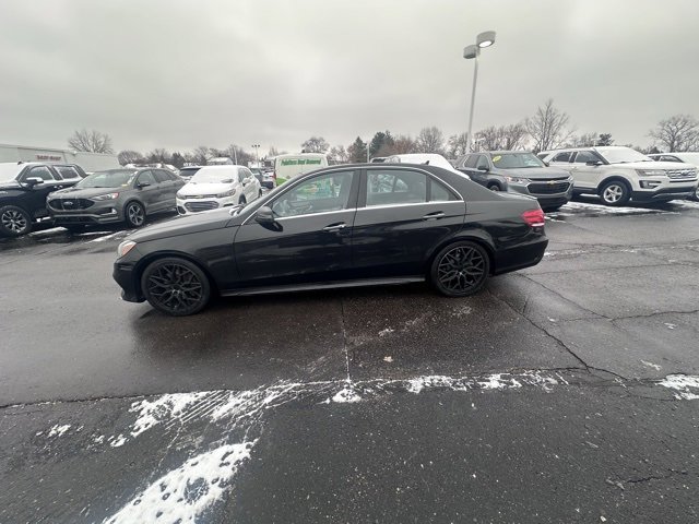 Used 2014 Mercedes-Benz E 350 4MATIC Sedan image 2