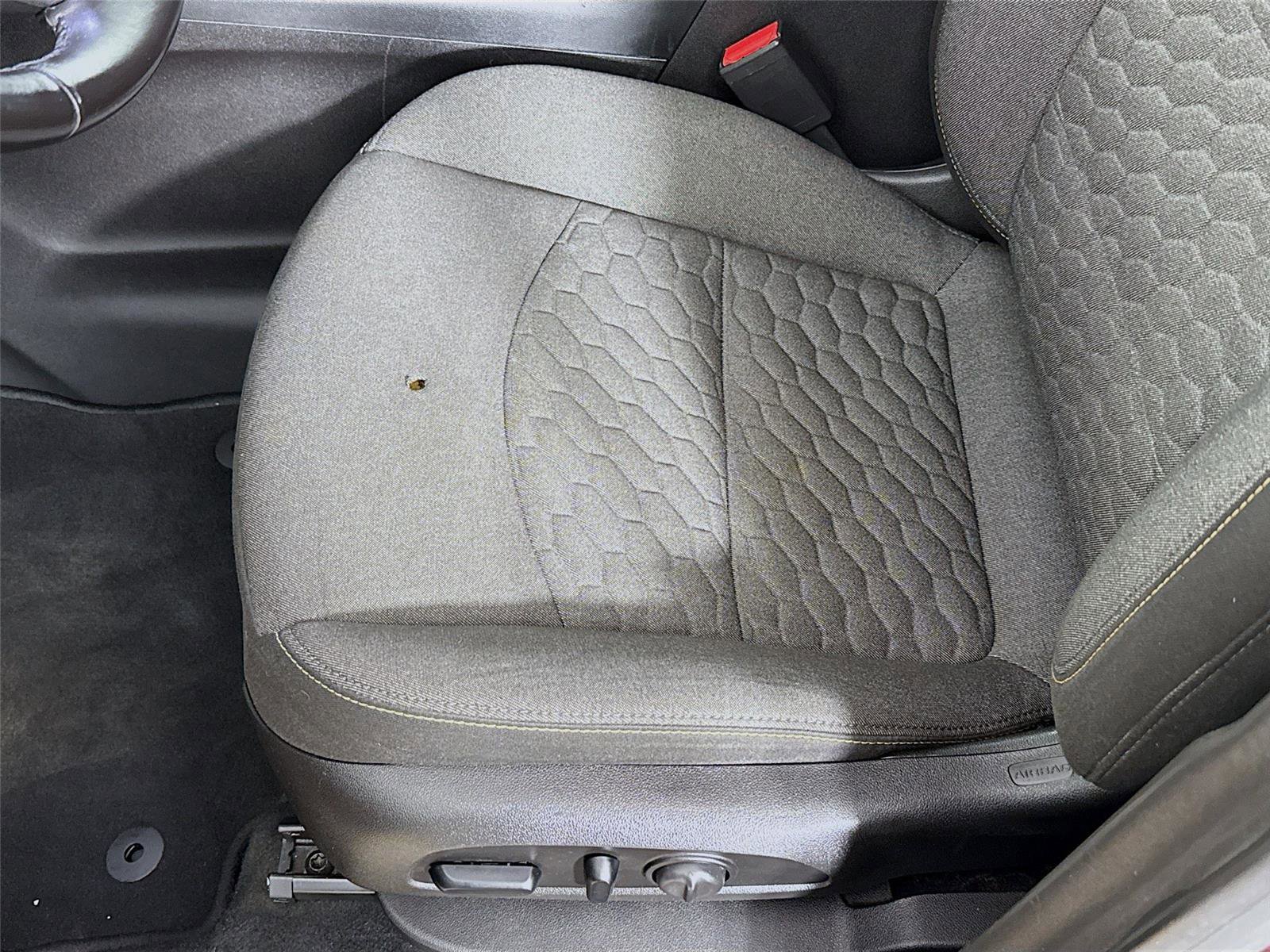 Used 2018 Chevrolet Equinox LT w/ Sun & Infotainment Package image 19