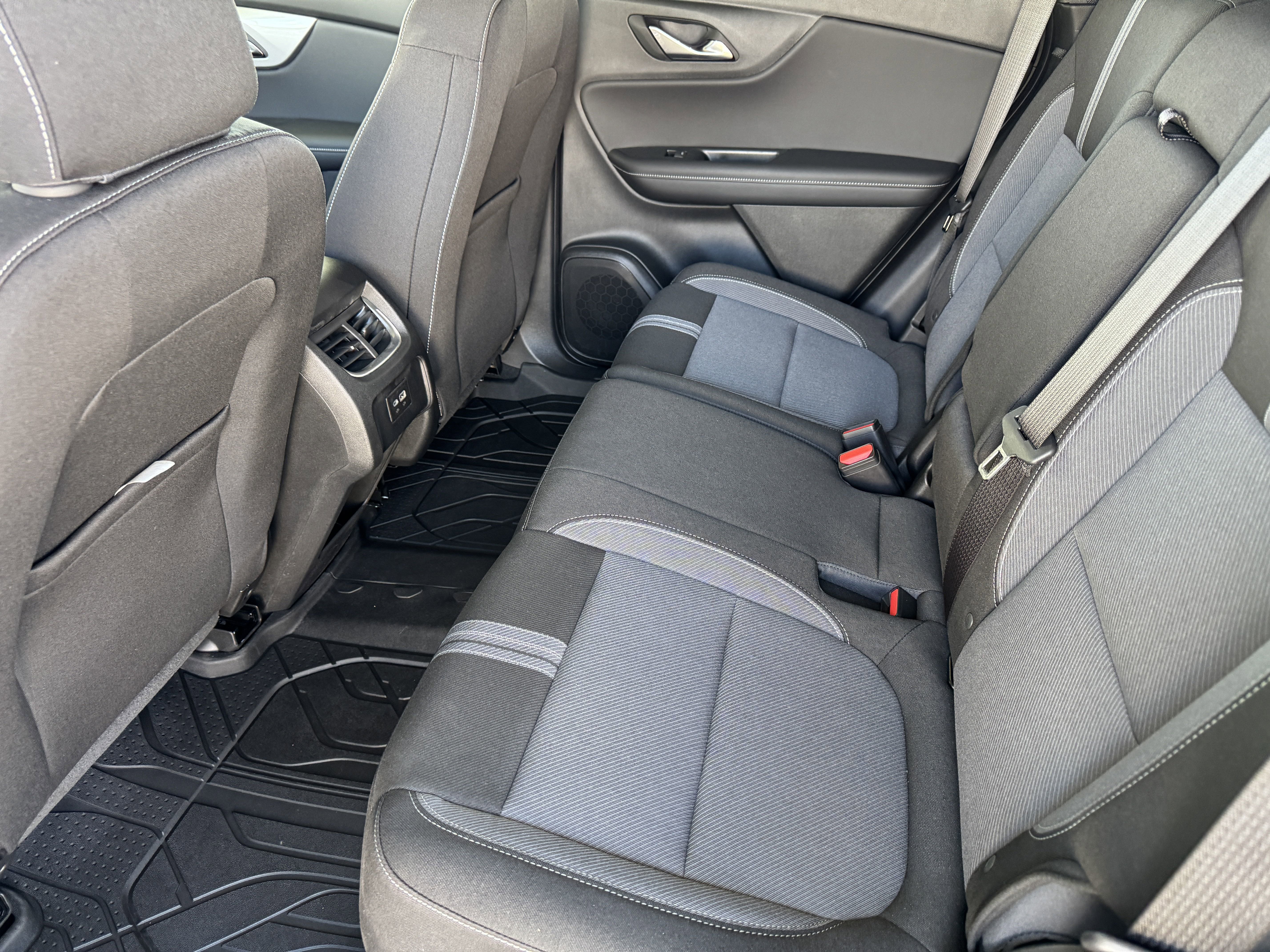 New 2025 Chevrolet Blazer LT w/ Midnight/Sport Edition image 14