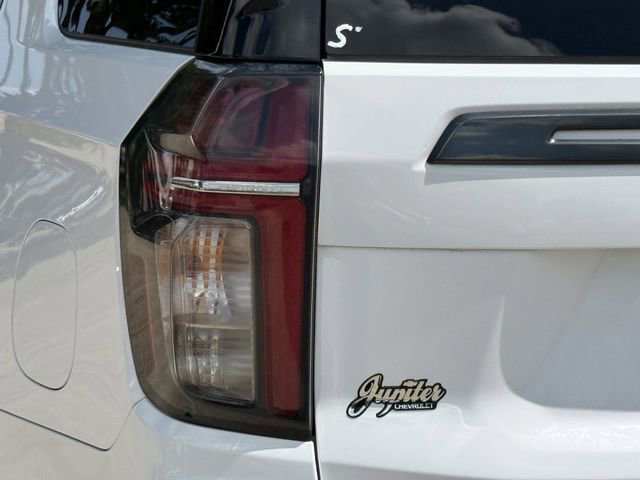 Used 2021 Chevrolet Tahoe RST w/ Luxury Package AWD/4WD image 7