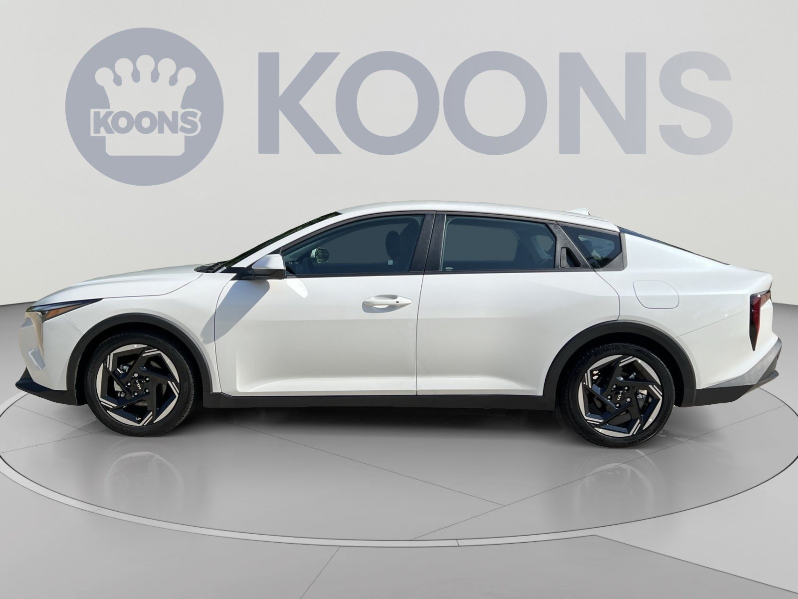 Used 2025 Kia K4 EX FWD image 2
