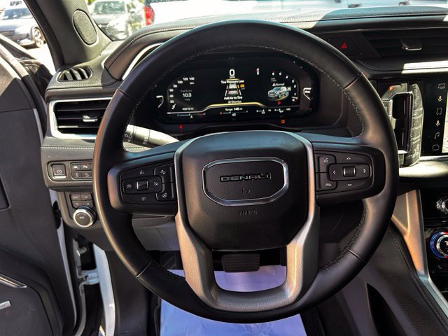 Used 2023 GMC Yukon XL Denali AWD/4WD image 23