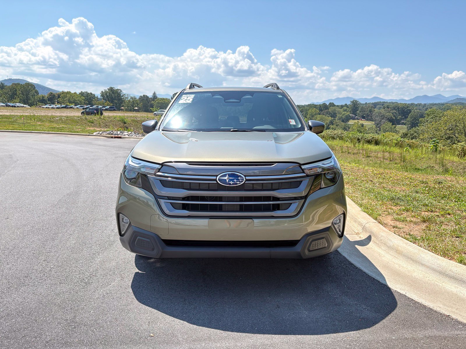 Certified 2025 Subaru Forester Premium w/ Convenience Package #2 AWD/4WD image 2