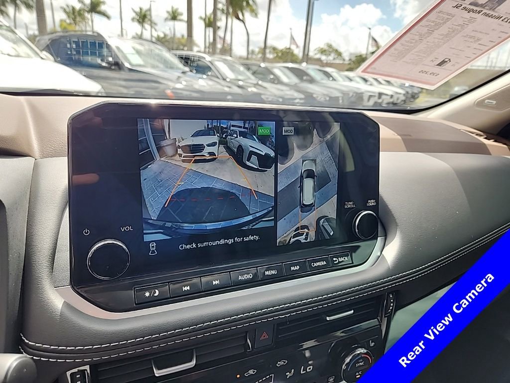 Used 2023 Nissan Rogue SL w/ SL Premium Package image 4