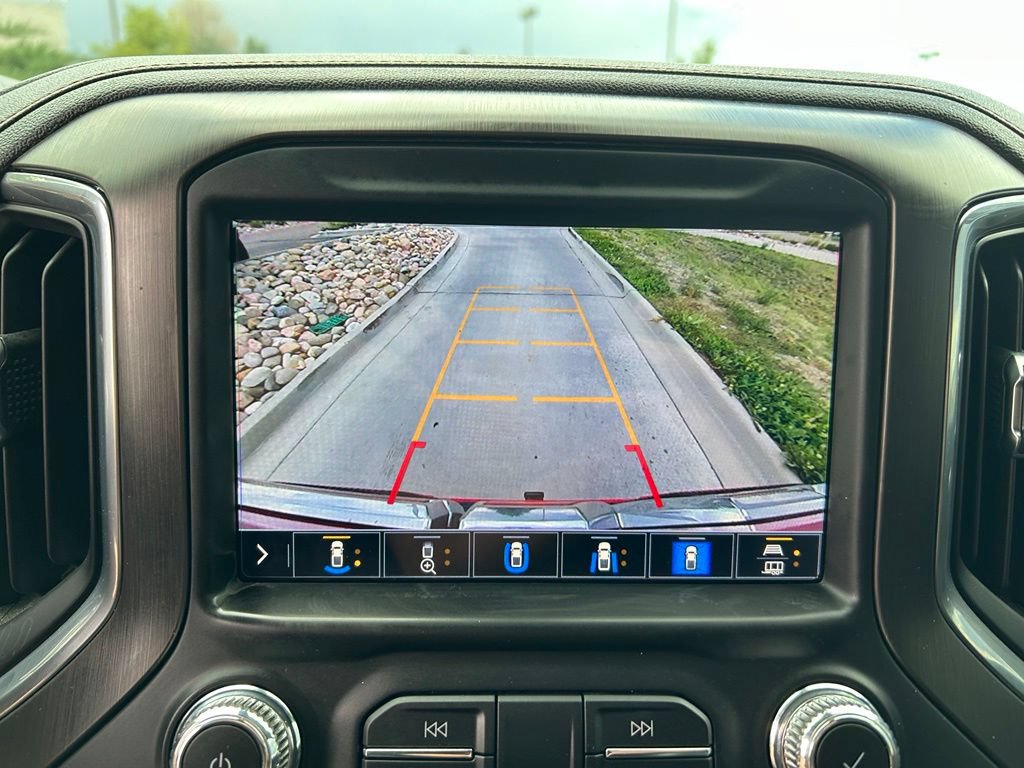 Used 2021 GMC Sierra 1500 AT4 w/ Technology Package AWD/4WD image 22