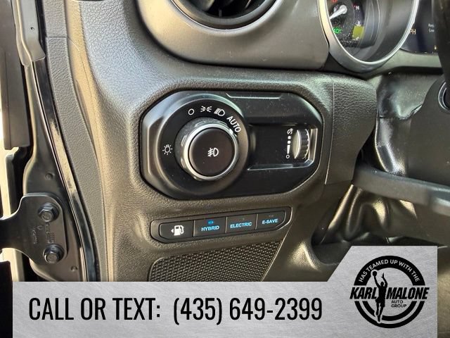 Used 2023 Jeep Wrangler Unlimited w/ Cold Weather Group AWD/4WD image 17